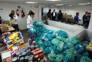 Esmeraldas: Liga Deportiva Universitaria de Quito entregó donaciones para damnificados