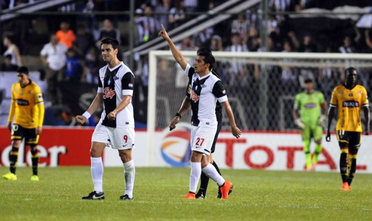 Libertad de Paraguay gan&oacute; el pase a la siguiente ronda, donde enfrentar&aacute; a River Plate de Argentina. Foto: AFP