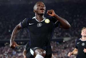 Moisés Caicedo volvió a brillar con el Chelsea en la Premier League. 