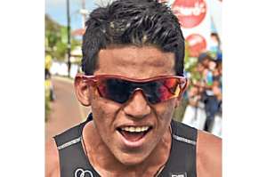 Loor es el &lsquo;rey&rsquo; del Gal&aacute;pagos Challenge 