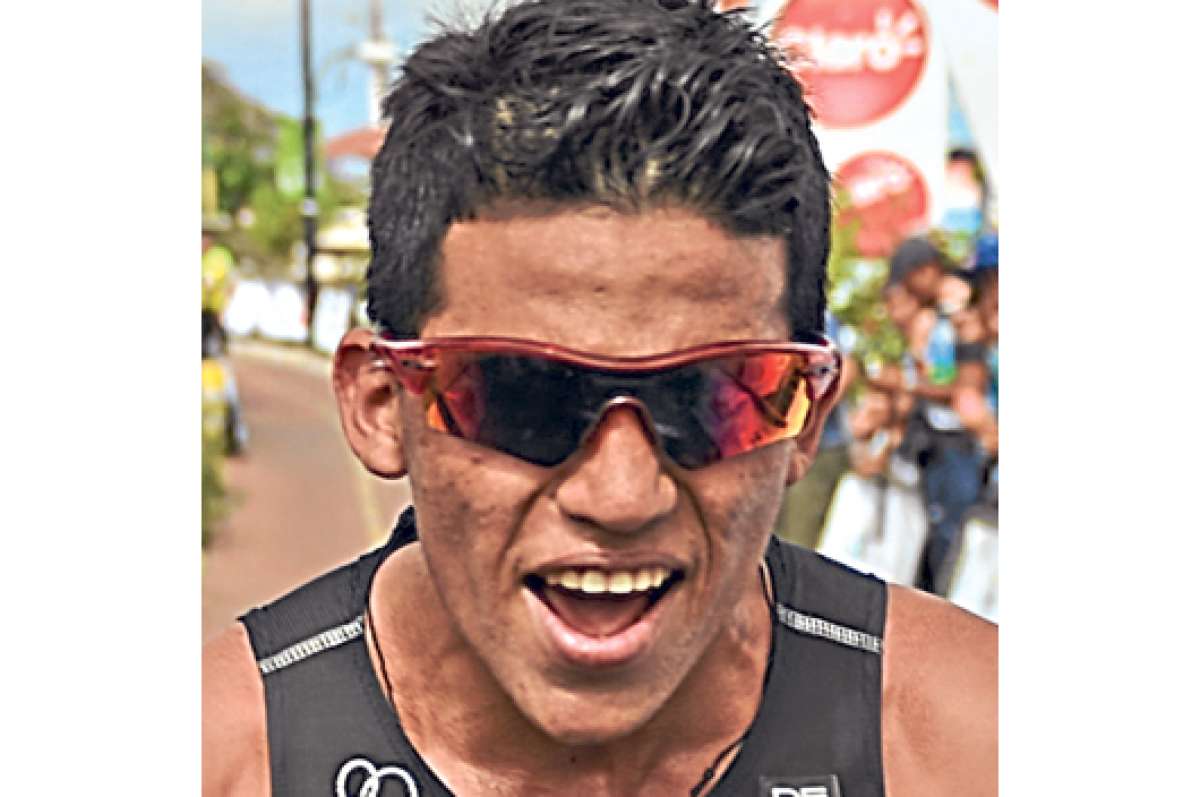 Loor es el &lsquo;rey&rsquo; del Gal&aacute;pagos Challenge 