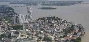 El proyecto de dragado de los alrededores de El Palmar inici&oacute; en 2013 con la firma de un convenio entre la Prefectura del Guayas y la Senagua.