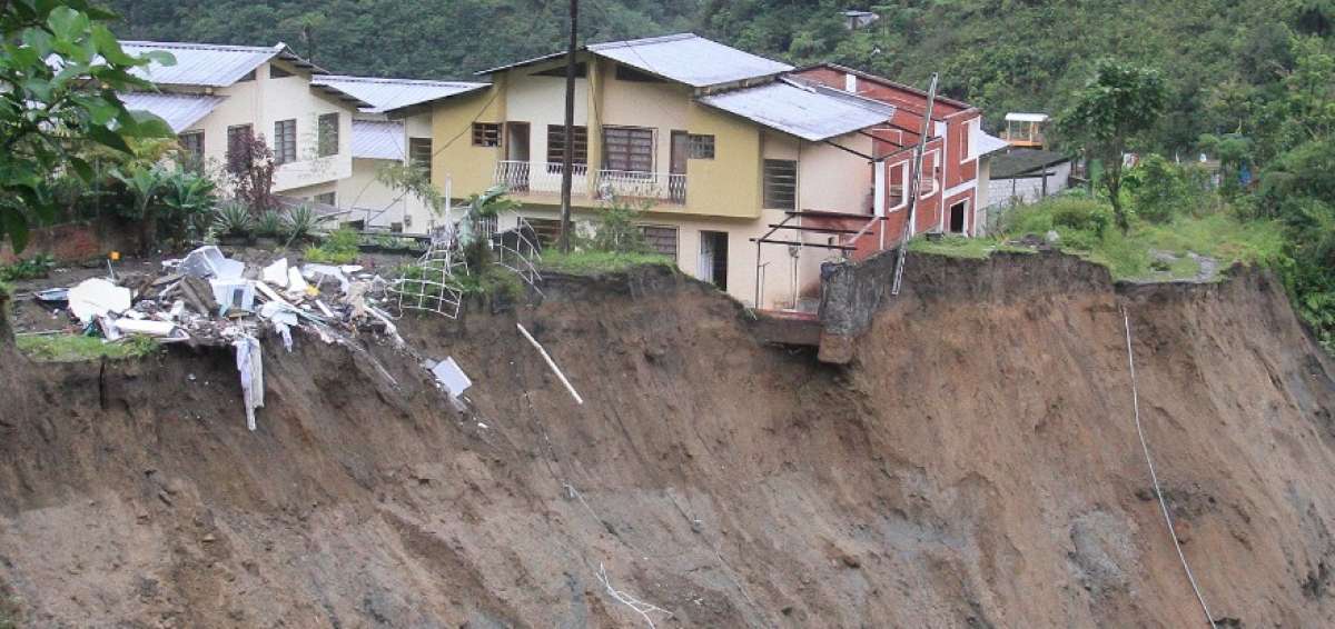 El acceso al reasentamiento en R&iacute;o Blanco es impedido. 