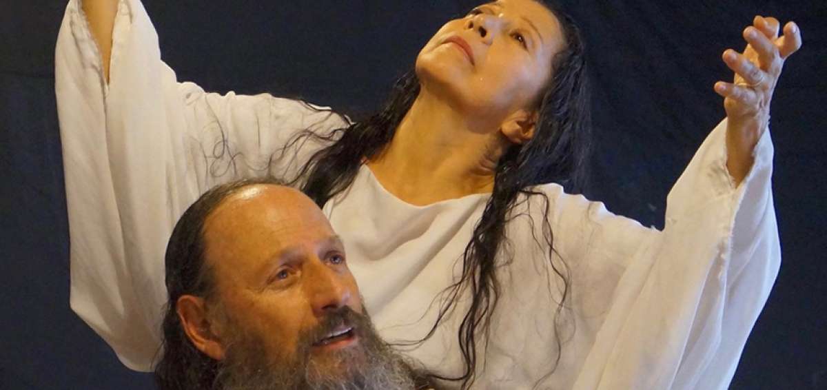 Moti Deren (izquierda) y Susana Reyes trabajan m&aacute;s de tres d&eacute;cadas en los escenarios con la exposici&oacute;n de distintas obras al p&uacute;blico.   