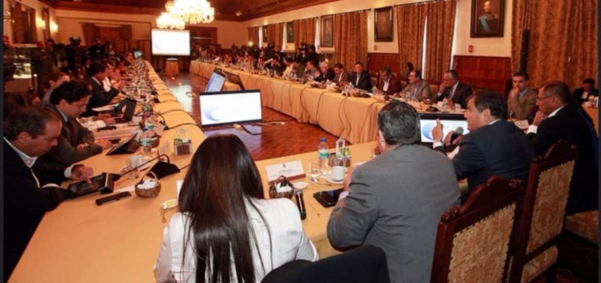 Proforma presupuestaria 2016 tendr&aacute; ajustes