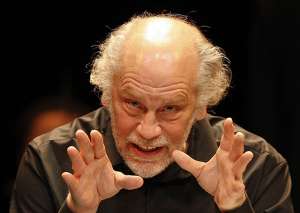 John Malkovich se opone a los selfies