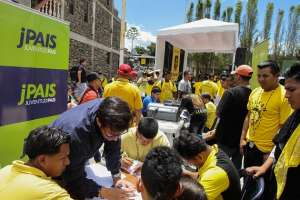 La carnetizaci&oacute;n se realiz&oacute; hoy en Guayllabamba. Foto: Daniel Molineros/ EL TEL&Eacute;GRAFO