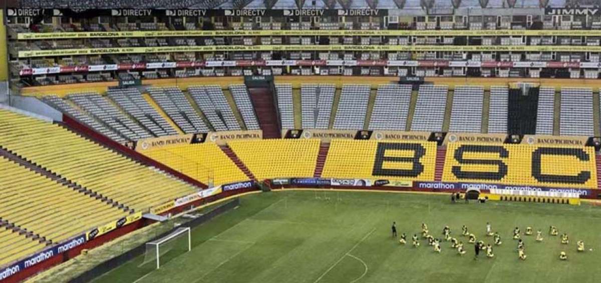 Barcelona,  endeudado y con altos sueldos