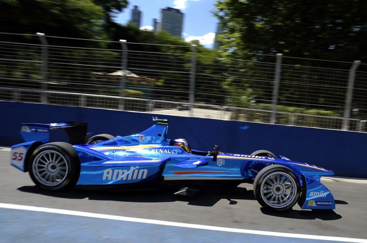 Da Costa culmin&oacute; por delante del franc&eacute;s Nicolas Prost y de Nelson Piquet Jr. Foto: Agencia AFP