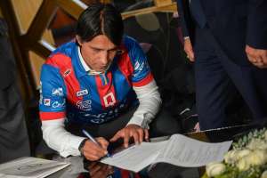 Tabar&eacute; Silva firm&oacute; el contrato que lo vincula por 1 a&ntilde;o al club quite&ntilde;o. Santiago Aguirre/ EL TEL&Eacute;GRAFO.