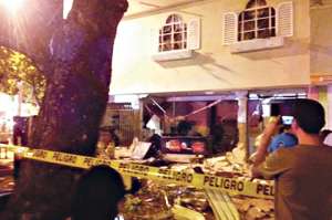 Explosi&oacute;n ocasiona destrozos en un local situado en el sur de Guayaquil