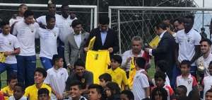 El presidente Len&iacute;n Moreno recibi&oacute; una camiseta de la selecci&oacute;n ecuatoriana, autografiada por los jugadores Sub 20.