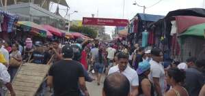 Los s&aacute;bados son los d&iacute;as que arriba el mayor n&uacute;mero de comerciantes a Aguas Verdes. Los principales compradores llegan de Machala, Guayaquil y Cuenca.