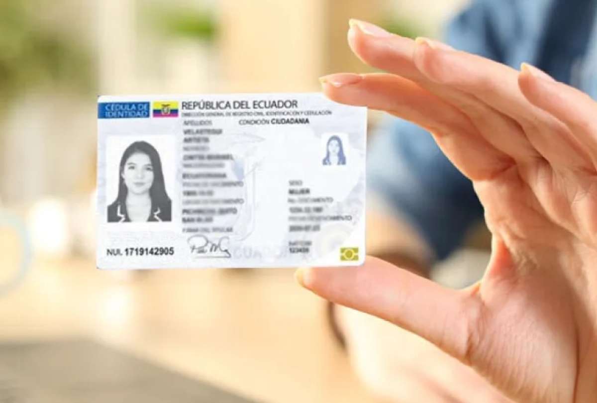 La c&eacute;dula ecuatoriana incluye un nuevo holograma como medida de seguridad.