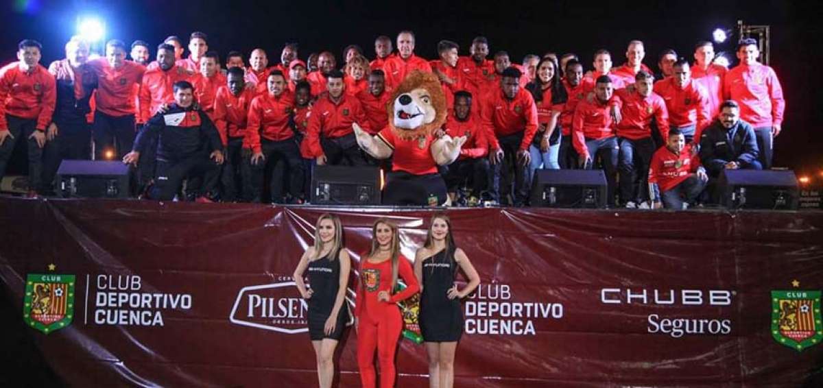 El cuadro 'Morlaco' durante la presentaci&oacute;n de la plantilla 2019. 