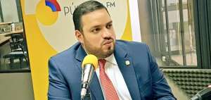 Andr&eacute;s Madero, ministro de Trabajo.