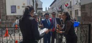 Transportistas de 11 federaciones dialogan con el presidente Correa