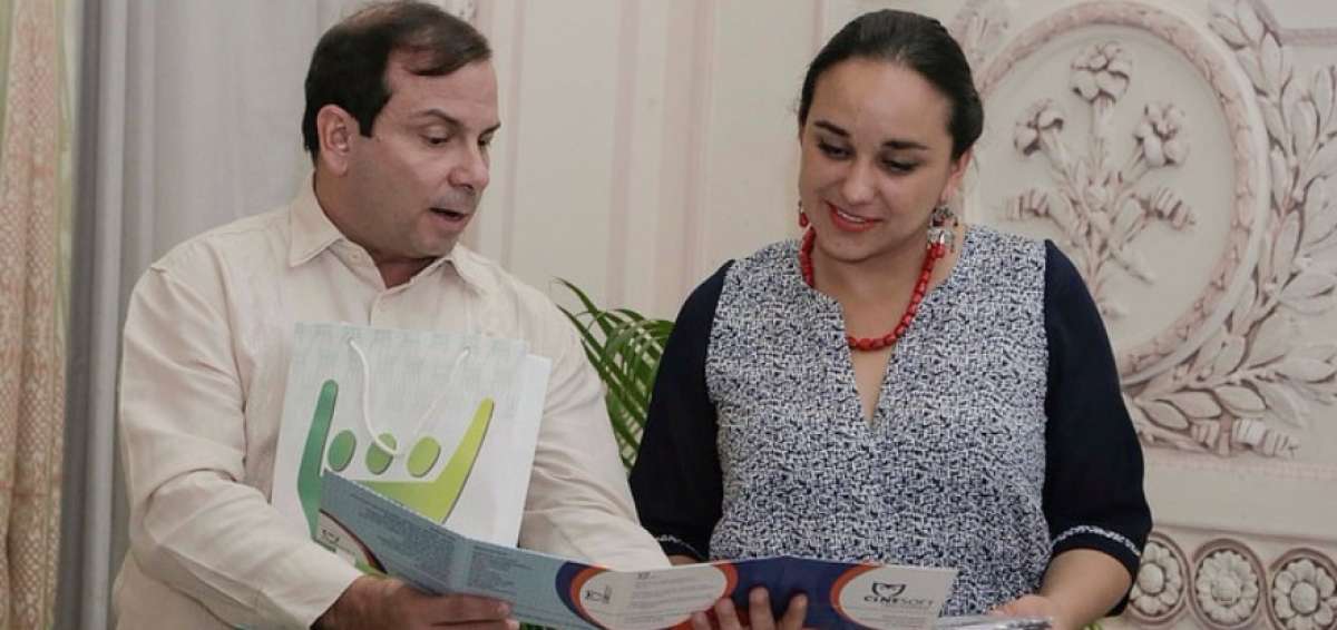 Los presidentes de los legislativos de Cuba y Ecuador, Esteban Lazo y Gabriela Rivadeneira.