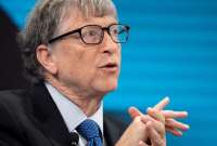 Bill Gates es acusado de bio terrorismo en redes sociales