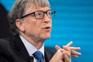 Bill Gates es acusado de bio terrorismo en redes sociales