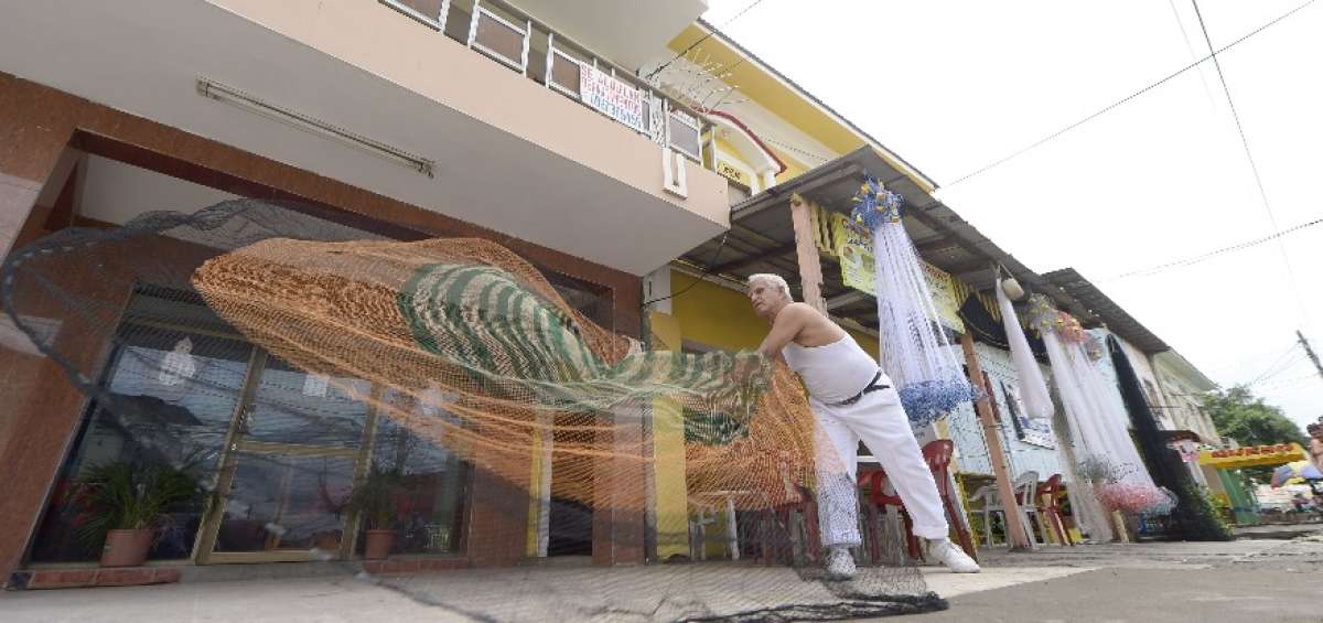 &lsquo;Quico&rsquo; Bonilla es muy conocido en el sector por los trabajos que realiza. Con 82 a&ntilde;os, a&uacute;n se siente en buenas condiciones para trabajar 3 horas al d&iacute;a.