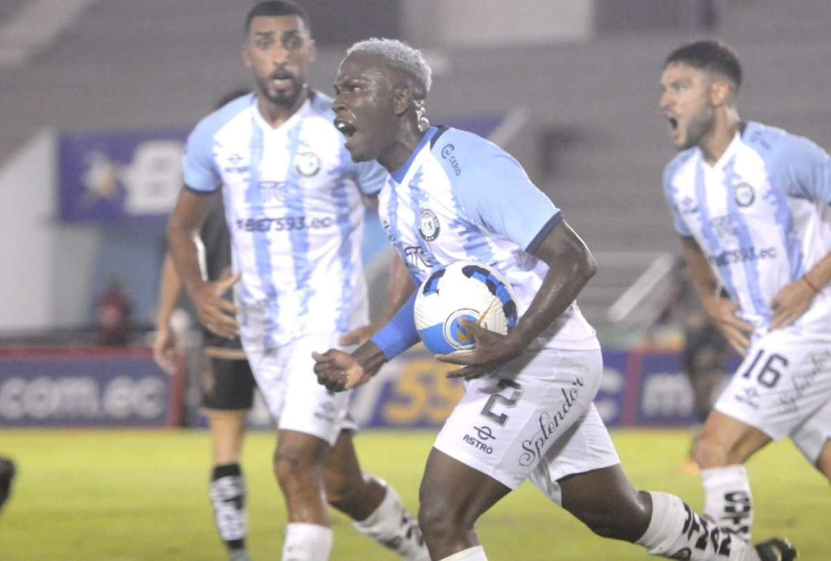 Guayaquil City remontó y venció al Delfín 2 – 1