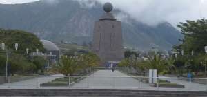 La Mitad del Mundo se qued&oacute;  sin p&uacute;blico por el aislamiento
