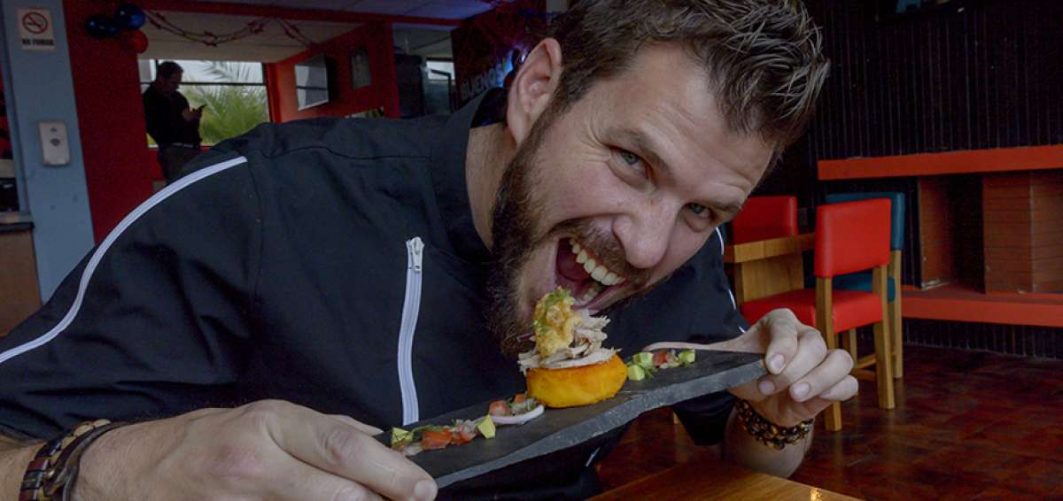 El chef &ldquo;Quique&rdquo; Sempere ahora participa como jurado en un programa de televisi&oacute;n sobre cocina.