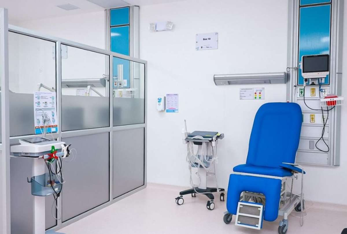 El Gobierno inauguró una nueva unidad de diálisis en un hospital público de Durán.