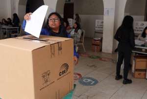 Los votantes se acercaron a las urnas desde las 07:00 hasta las 17:00.