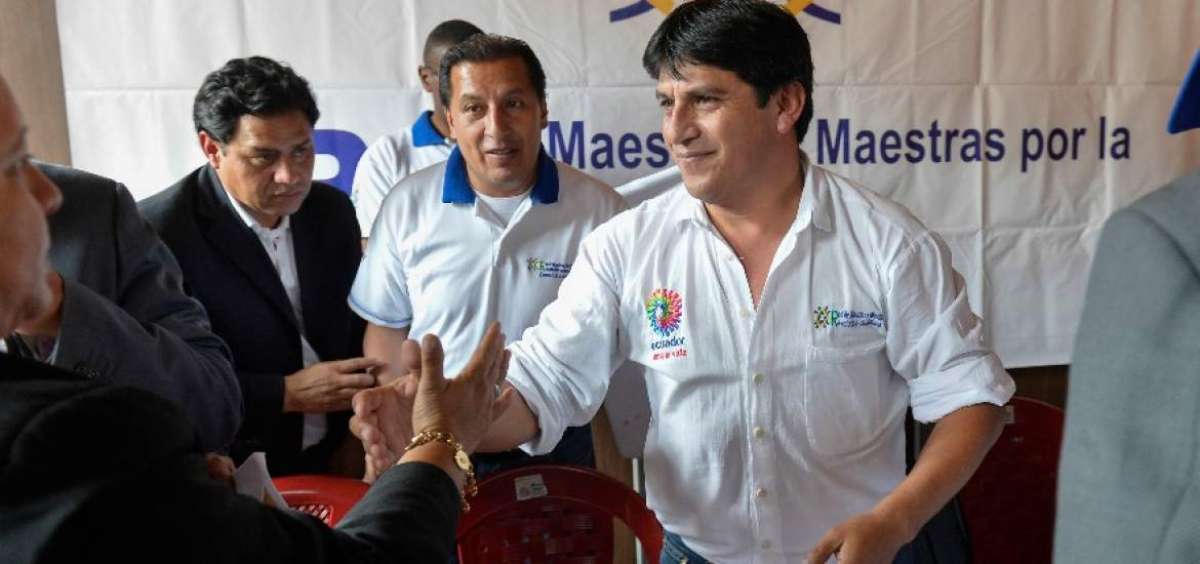 Wilmer Santacruz, titular de la Red de Maestros, particip&oacute; en encuentros con ministerios para agilitar los procesos de jubilaci&oacute;n.