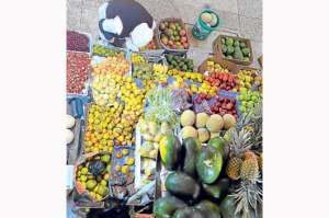 La variedad de alimentos ricos en nutrientes est&aacute; disponible en los centros de abastos del pa&iacute;s. Foto: Andr&eacute;s Darquea / El Tel&eacute;grafo.