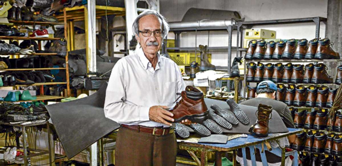 La salvaguardia protege a 100 mil artesanos del calzado