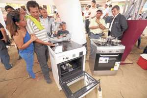 307.679 personas est&aacute;n inscritas para acceder a las cocinas a inducci&oacute;n