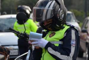 La medida de movilidad regirá de 06:00 a 9:30 y de 16:00 a 20:00, de lunes a viernes.