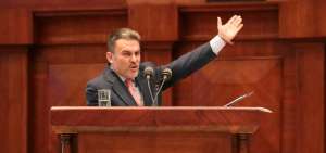 Jos&eacute; Serrano compareci&oacute; el pasado 10 de marzo ante el Pleno de la Asamblea para explicar su conversaci&oacute;n con Carlos P&oacute;lit. 