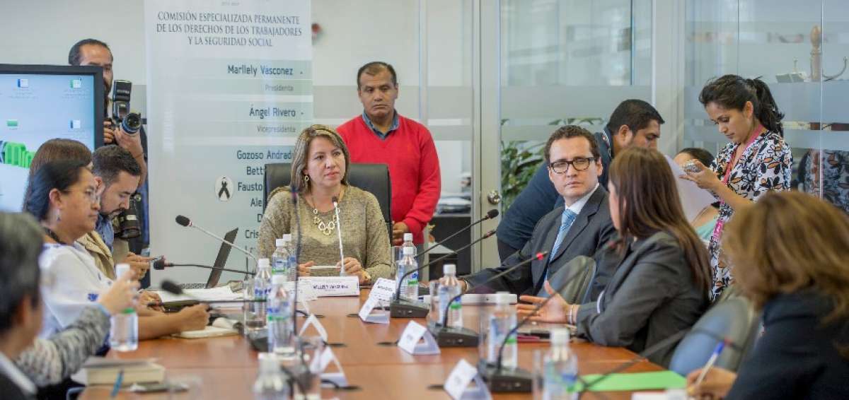 La Comisi&oacute;n sigue receptando criterios de distintos sectores.