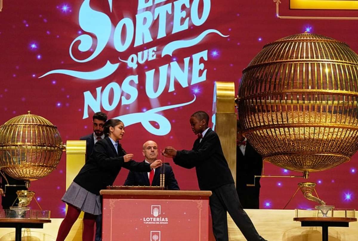 La Loter&iacute;a de Navidad en Espa&ntilde;a se celebra cada 22 de diciembre. 