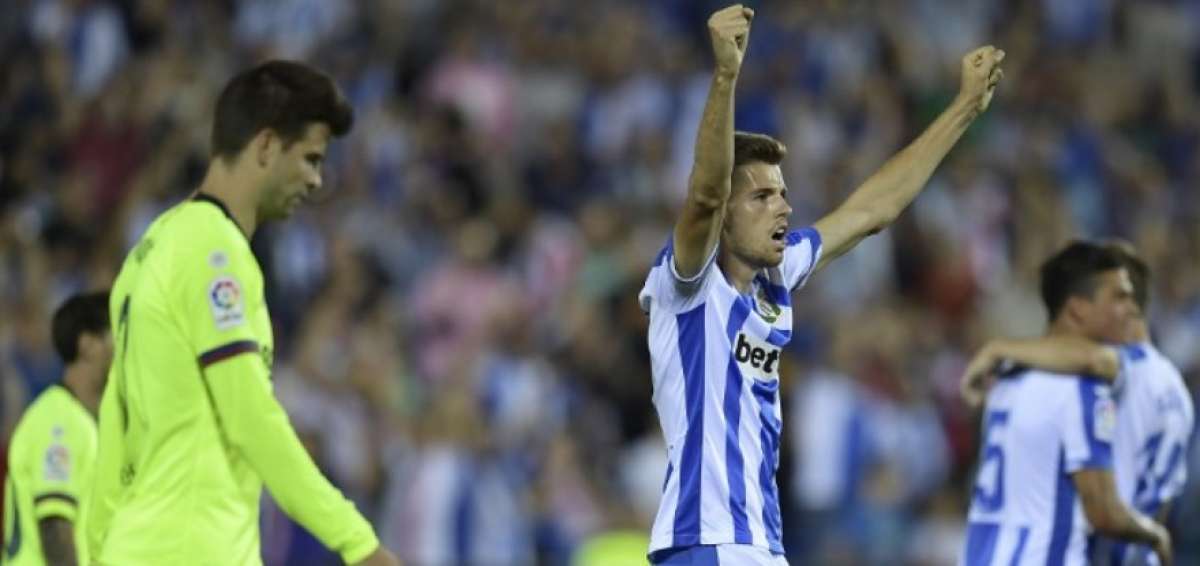 Gerard Gumbau celebra el triunfo de su equipo ante el Barcelona de Lionel Messi.