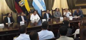 El tema se abord&oacute; durante la firma del contrato entre el Cabildo porte&ntilde;o y la empresa Jan De Nul para el dragado de la zona.