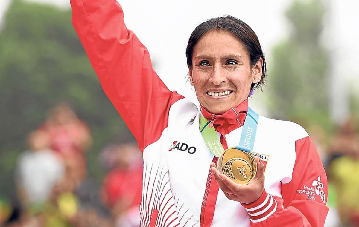 La fondista peruana gan&oacute; la marat&oacute;n de los Juegos Panamericanos con una marca de 2h33m03s. Foto: AFP