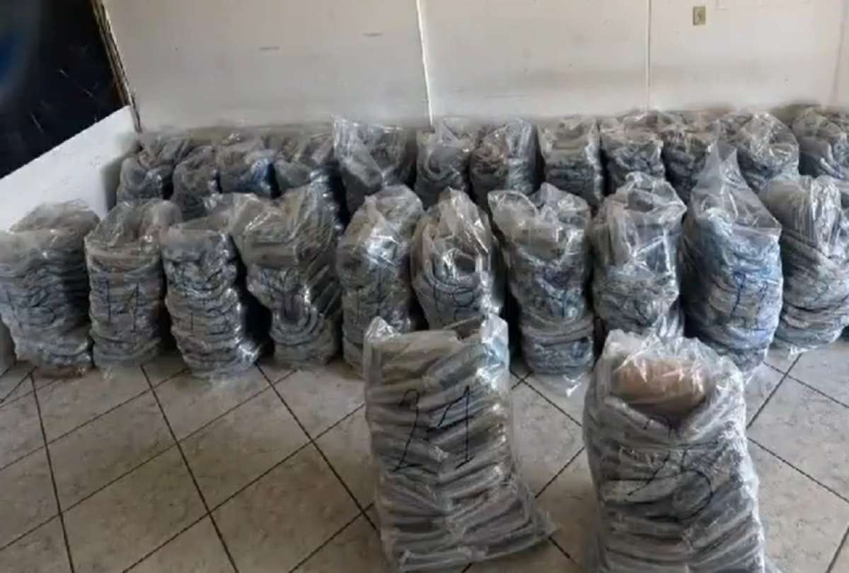 La Policía Nacional incautó cinco toneladas de droga en operativos realizados en Guayas y Sucumbíos.