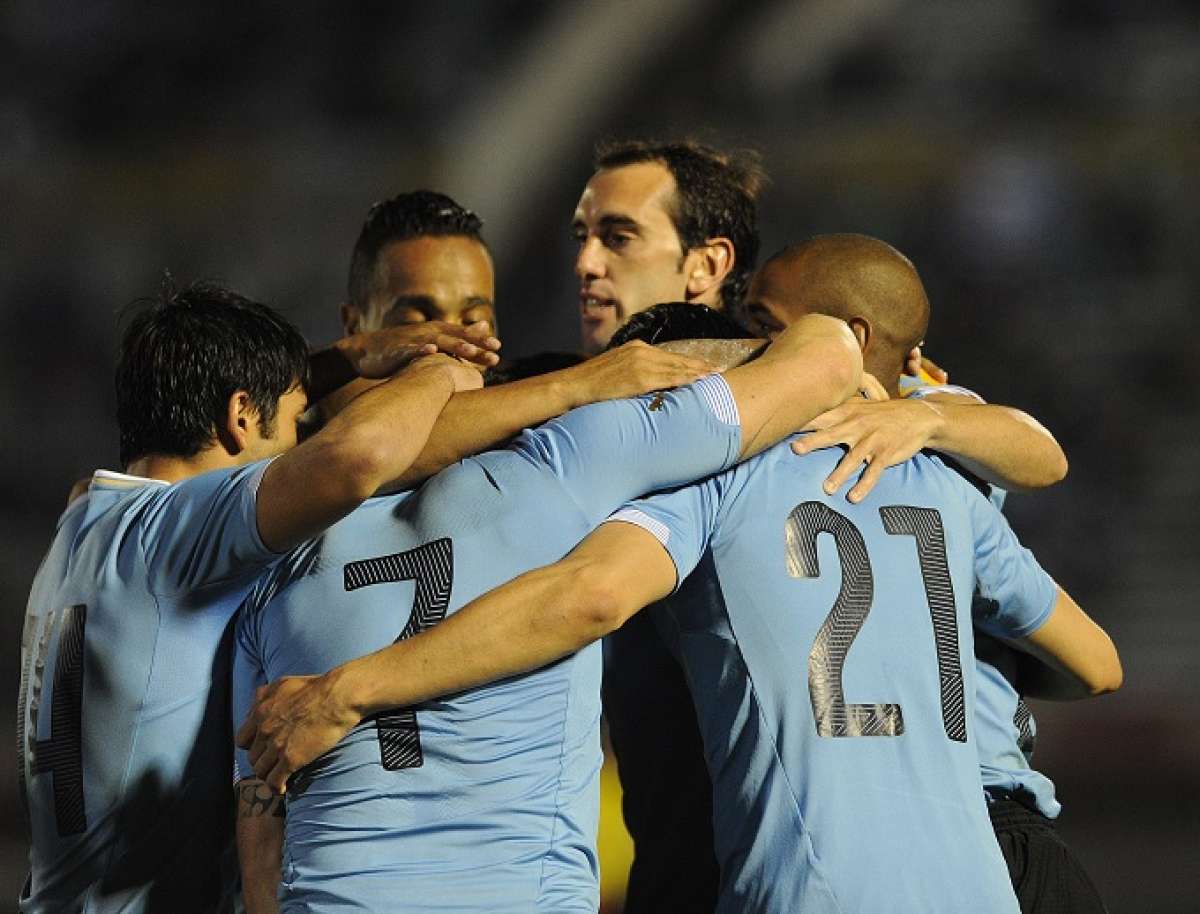 Los dirigidos por Oscar Tabarez superaron con claridad a Guatemala. Foto: AFP
