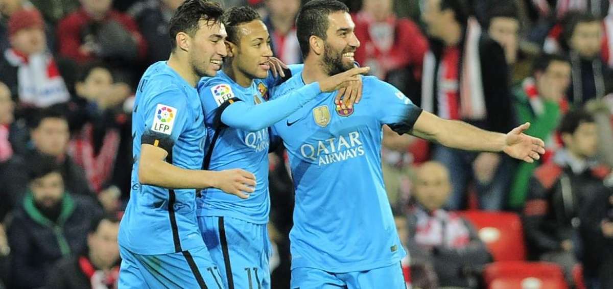 Munir, Neymar y Arda Turan celebran el tanto del brasile&ntilde;o en el partido ante el Athletic.