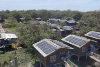 CNEL instaló paneles fotovoltaicos en viviendas de la isla Santay. 