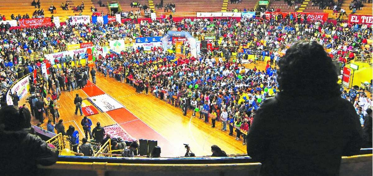 Un 'mundialito' que une a los barrios