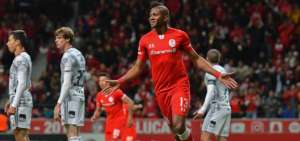 Michael Estrada se estren&oacute; como goleador en M&eacute;xico