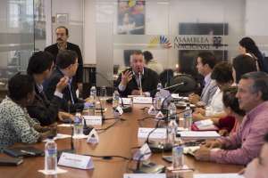 El pleno de la Asamblea analiz&oacute; hoy el informe de la Comisi&oacute;n de Educaci&oacute;n, sobre el proyecto de Ley Reformatoria a la Ley de Educaci&oacute;n Intercultural. Foto: Daniel Molineros