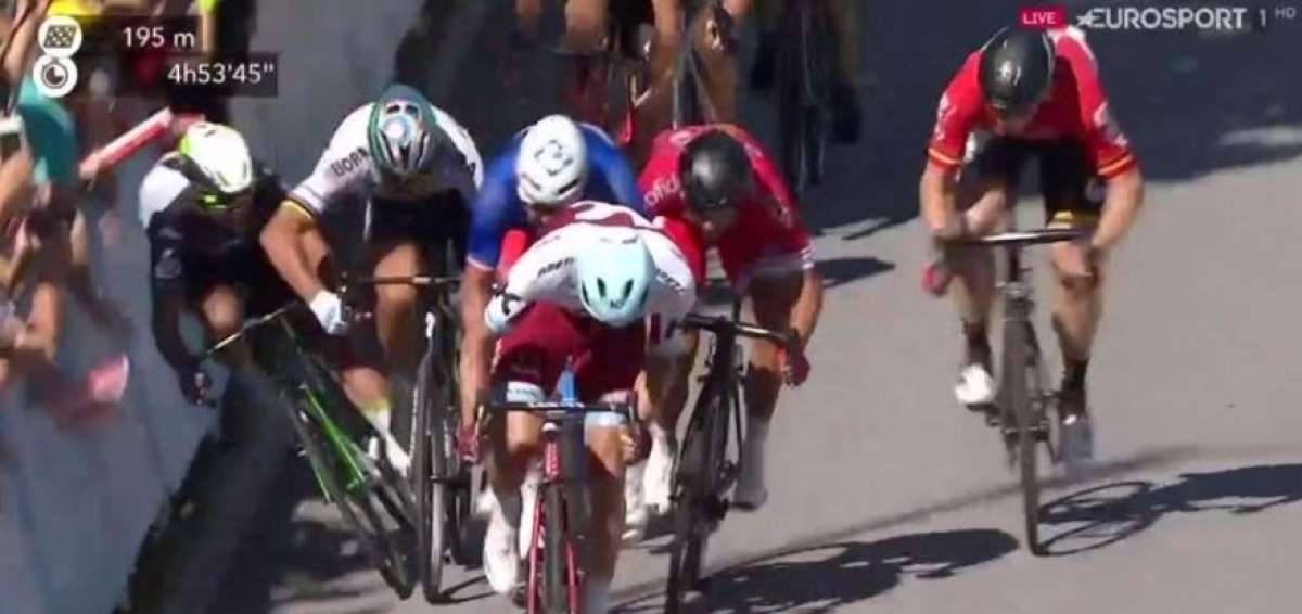 Sagan, expulsado del Tour de Francia por su codazo a Cavendish