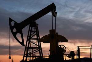 La medida busca garantizar recursos del petr&oacute;leo para inversi&oacute;n p&uacute;blica.